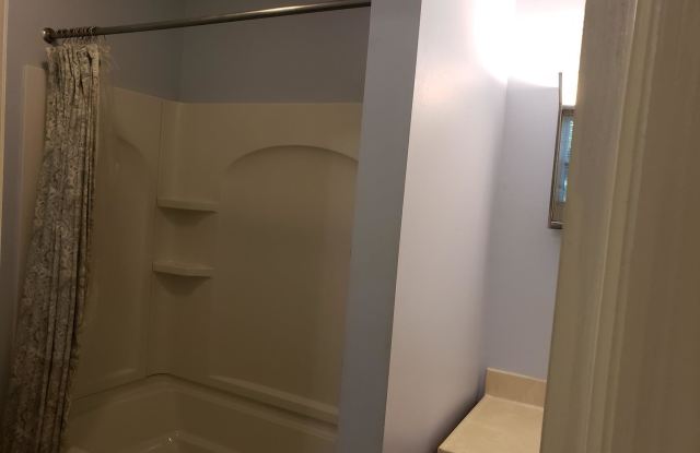 7 WOODRIDGE CIR Gallery 4