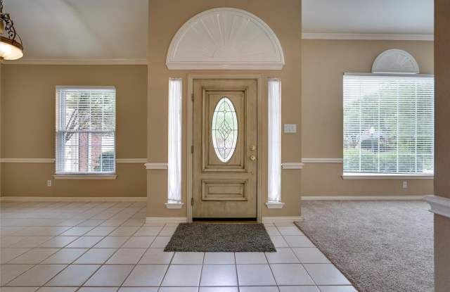200 Diamond Ridge Drive Gallery 3
