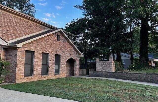 3507 Lakeside Court Gallery 2