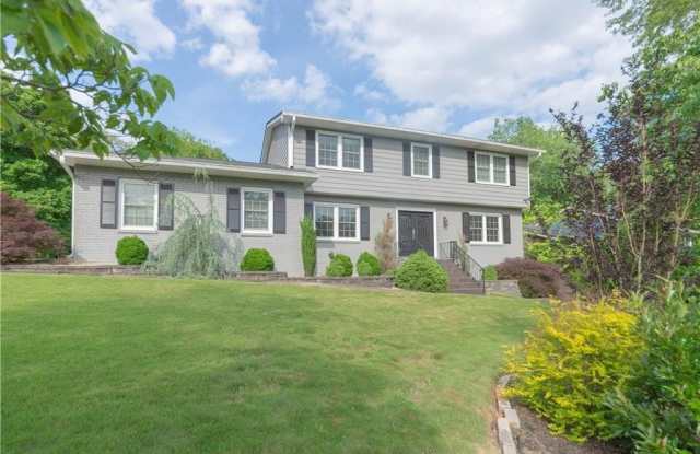 3935 Briaridge Circle photos photos