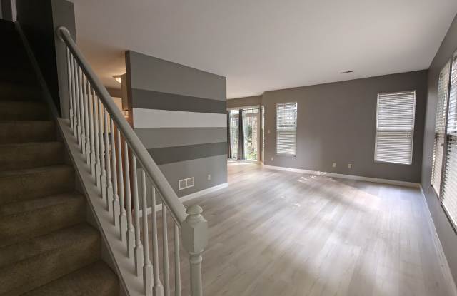 710 Kingston Terrace Court Gallery 3