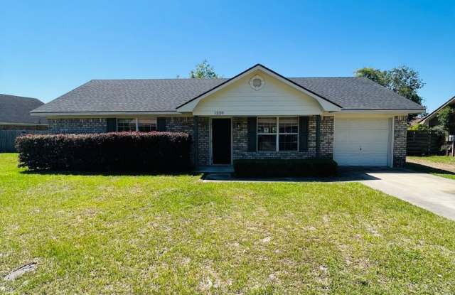 3 Bedroom 2 Bath Pet Friendly Home. photos photos