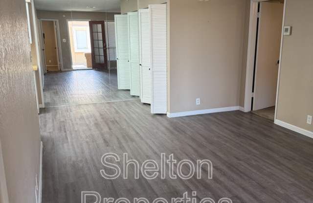 501 W Tonopah Dr Unit 7 Gallery 4