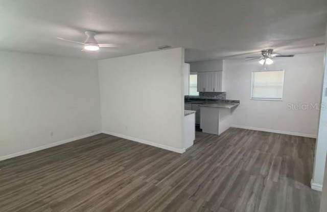 260 38TH Avenue SE Gallery 3