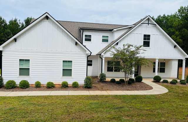 Wow! Perfect 4 bedroom 3 bathroom home in Senoia! photos photos