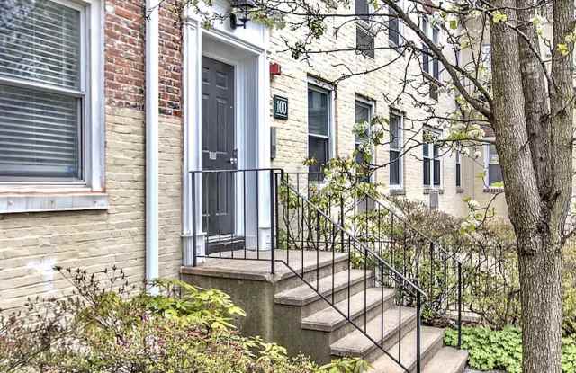 100 Woodside Green photos photos