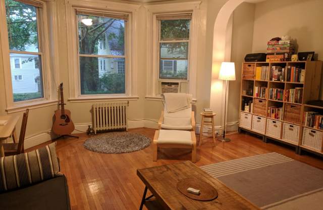 30 Littell Rd - 30 Littell Rd, Brookline, MA 02446