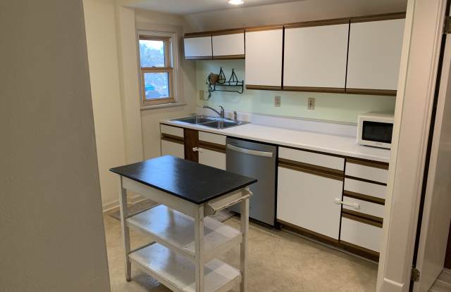 2354 South 34th Street - 2354 South 34th Street, Omaha, NE 68105