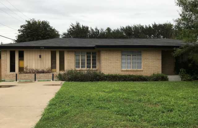 1516 Walnut Ave. photos photos