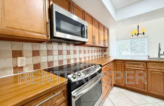 4559 Lakeway Drive photos photos