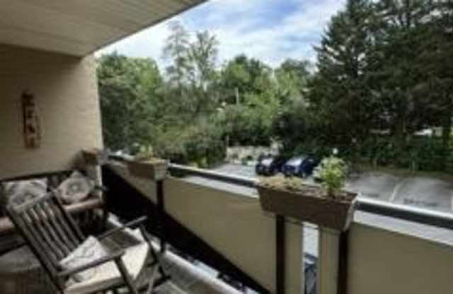 4720 CHEVY CHASE DR #203 photos photos