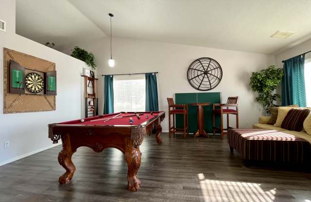 10726 West Echo Lane Gallery 4