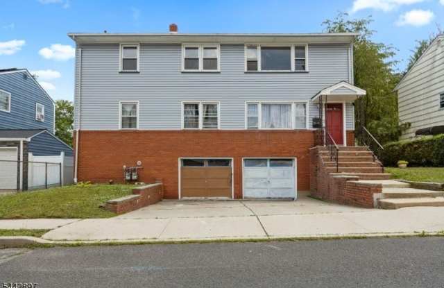 1755 Winfield St Apt 2 Gallery 1