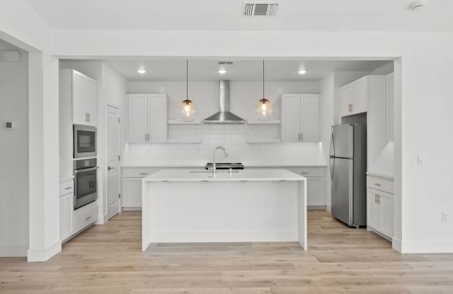 Beautiful home in "Canyon at the Ranch" 5 bedroom 3 full bath photos photos