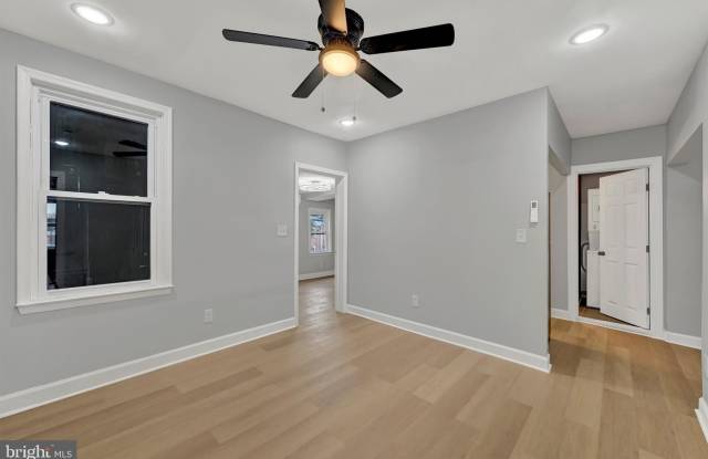 618 CHESTNUT HILL Avenue Gallery 4