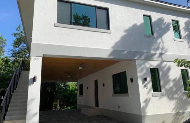 12 Coral Dr photos photos