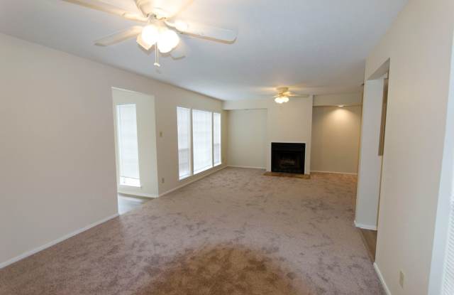 Spacious 3 bedroom, 2 bath townhome COMING SOON! photos photos Spacious 3 bedroom, 2 bath townhome COMING SOON! photos photos
