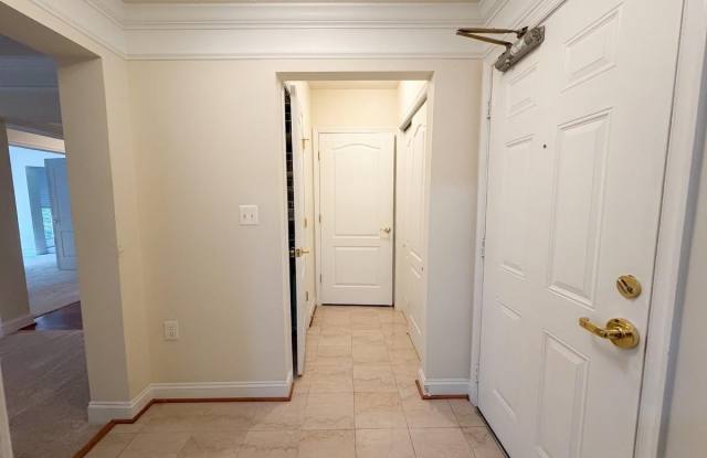 2905 SAINTSBURY PLZ Gallery 2