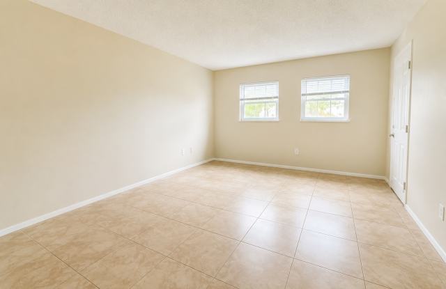 828 Sky Lake Circle - B Gallery 2