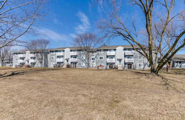 1353 W Maple Avenue photos photos