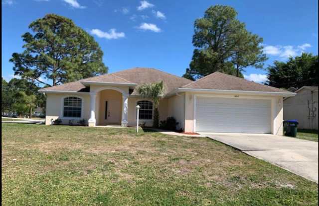 Charming 4 bed - 2 bath in North Port, Available Now! photos photos