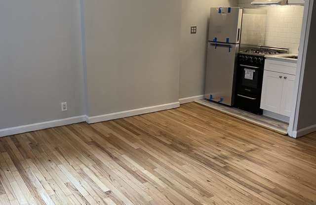 1390 Second Avenue Gallery 2