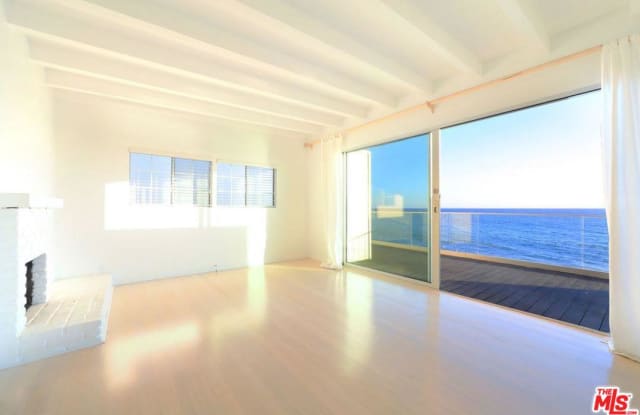 20294 PACIFIC COAST Highway - 20294 Pacific Coast Hwy, Malibu, CA 90265