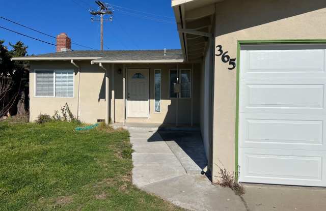 Rent Ready: 3 Bedroom, 2 Bath House - 365 East Alvin Drive, Salinas, CA 93906