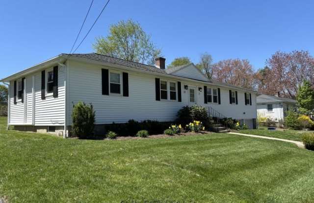 27 Evergreen Ave. photos photos