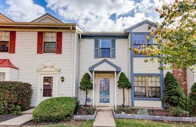 75 Pear Tree Ln - 75 Pear Tree Lane, Franklin Park, NJ 08823