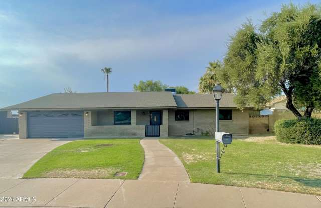 602 E MEADOW Lane photos photos