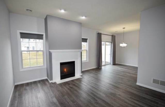 8016 Stratford Cir S Gallery 3