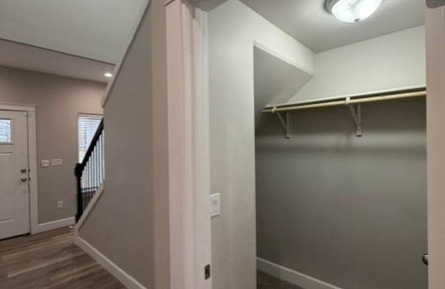 Stunning Modern Townhomes – 3 Bed, 2.5 Bath with Garage & Private Yard in Wasilla! Gallery 3