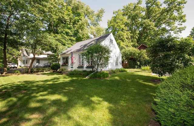 2 bedroom House On Campus Gallery 3