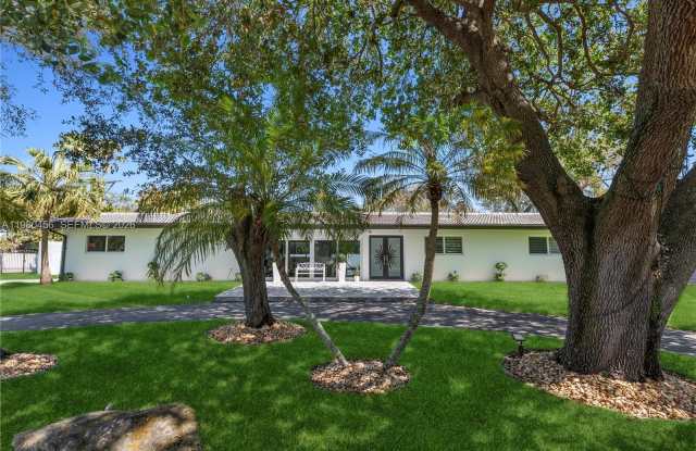 12401 SW 72nd Ave photos photos