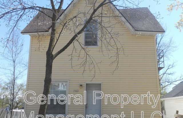 1563 E Madison St photos photos