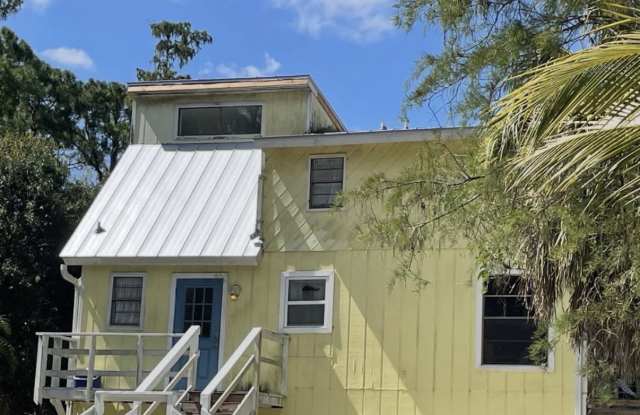 17187 Wildwood Road photos photos