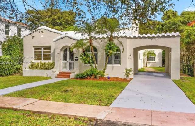 533 Minorca Ave photos photos
