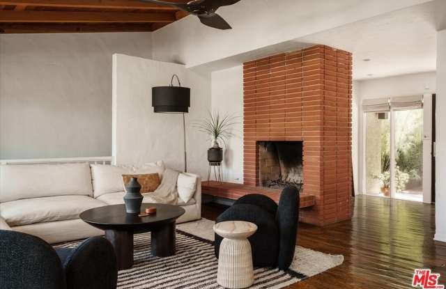 5637 Spreading Oak Dr Gallery 2