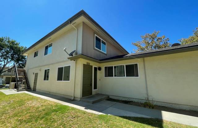 Remodeled 2+1 Townhome in Villa Ventura photos photos