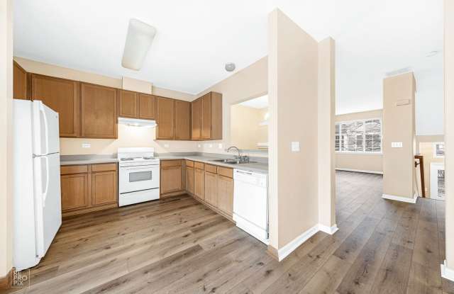 Three Bedroom Two Story Townhome Gallery 3