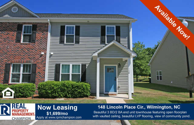 Beautiful 3 BD/2 BA End Unit Townhome in Leland photos photos