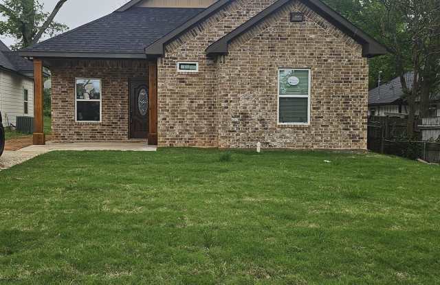 1399 W Second Gallery 2