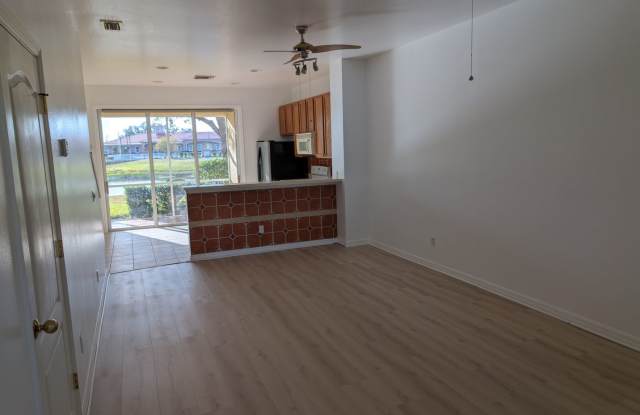 Charming 2BR Townhome in North Port photos photos