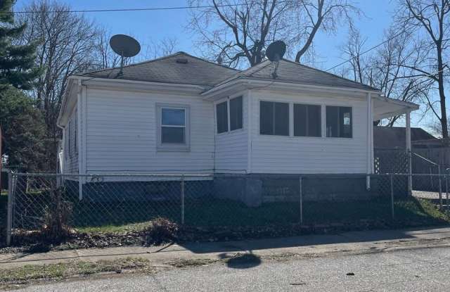 2107 Central St photos photos