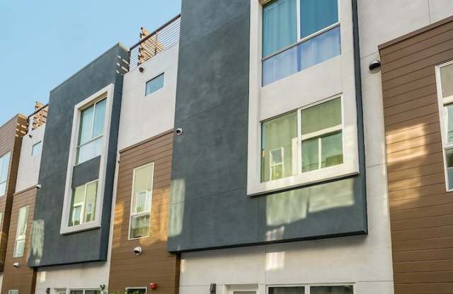 Newly build 3 bedroom South Redondo Townhome photos photos
