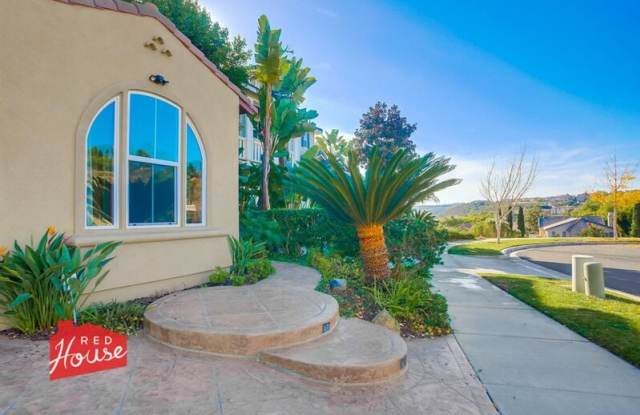 2711 Ascot Ave. Gallery 2