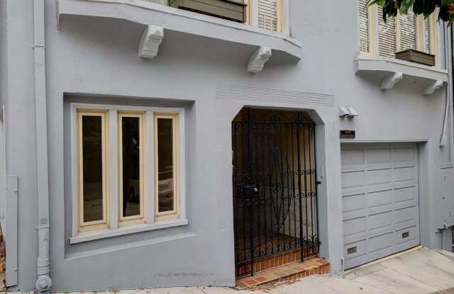 Charming & Updated  2 Bed, 1 Bath Russian Hill Condo - TV's and Speakers Included Gallery 3