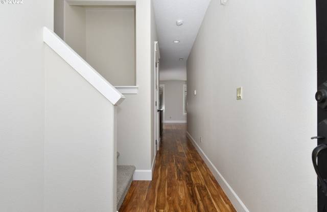 White Oak Village Gallery 4