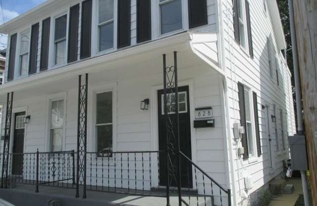 828 BROAD STREET photos photos